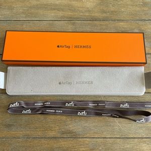 Hermès Box with Suede Liner